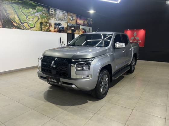 MITSUBISHI TRITON 2.4 BITURBO DIESEL CD HPE-S 4X4 AUTOMÁTICO
