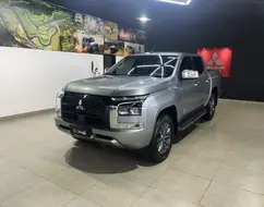 MITSUBISHI TRITON 2.4 BITURBO DIESEL CD HPE-S 4X4 AUTOMÁTICO MITSUBISHI TRITON 2.4 BITURBO DIESEL CD HPE-S 4X4 AUTOMÁTICO