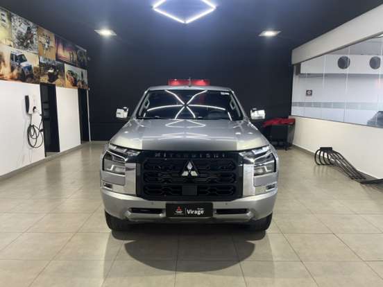 MITSUBISHI-TRITON-2.4 BITURBO DIESEL CD HPE-S 4X4 AUTOMÁTICO MITSUBISHI-TRITON-2025