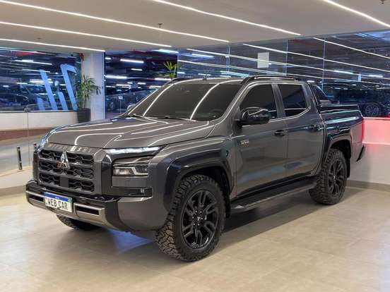 MITSUBISHI-TRITON-2026
