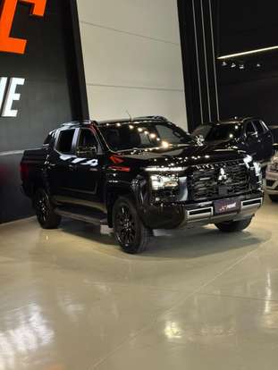 MITSUBISHI-TRITON-2025