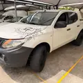 MITSUBISHI L200 TRITON 2.4 16V TURBO DIESEL GL CD 4X4 MANUAL MITSUBISHI L200 TRITON 2.4 16V TURBO DIESEL GL CD 4X4 MANUAL