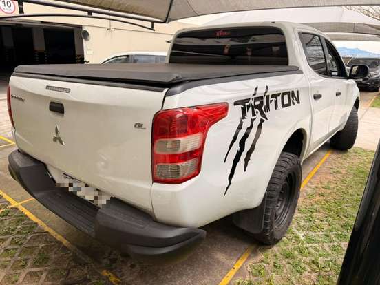 MITSUBISHI-L200 TRITON-2.4 16V TURBO DIESEL GL CD 4X4 MANUAL MITSUBISHI-L200 TRITON-2021