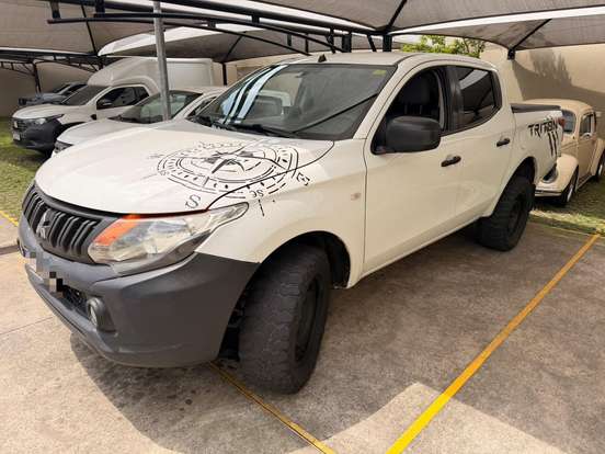 MITSUBISHI-L200 TRITON-2021