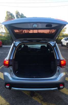 MITSUBISHI-OUTLANDER-2015
