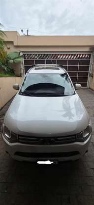 MITSUBISHI-OUTLANDER-2014