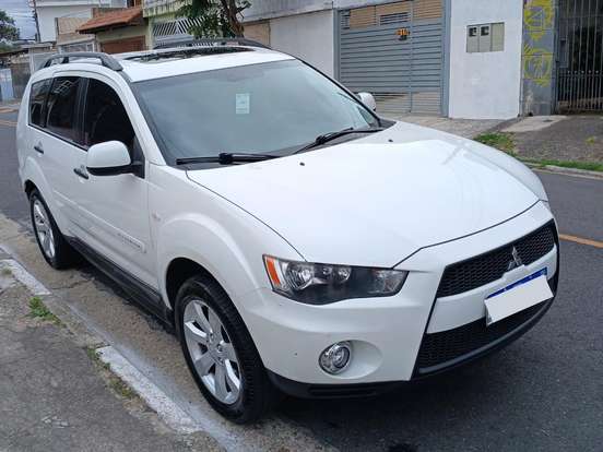 MITSUBISHI-OUTLANDER-2.0 16V GASOLINA 4P AUTOMÁTICO MITSUBISHI-OUTLANDER-2012