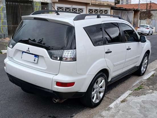 MITSUBISHI-OUTLANDER-2.0 16V GASOLINA 4P AUTOMÁTICO MITSUBISHI-OUTLANDER-2012