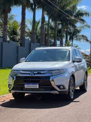 MITSUBISHI-OUTLANDER-2015