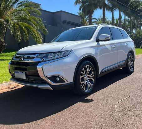 MITSUBISHI-OUTLANDER-2.2 4X4 16V DIESEL 4P AUTOMÁTICO MITSUBISHI-OUTLANDER-2015