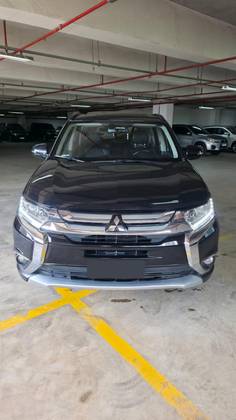 MITSUBISHI OUTLANDER 3.0 GT 4X4 V6 24V GASOLINA 4P AUTOMÁTICO