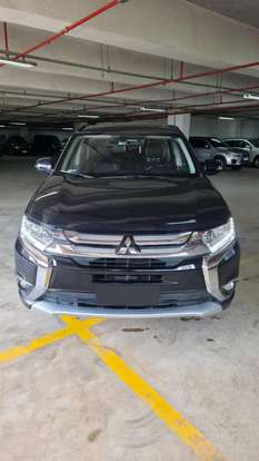 MITSUBISHI-OUTLANDER-3.0 GT 4X4 V6 24V GASOLINA 4P AUTOMÁTICO MITSUBISHI-OUTLANDER-2016