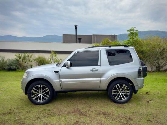 MITSUBISHI-PAJERO FULL-2016