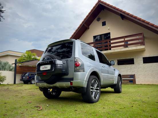 MITSUBISHI-PAJERO FULL-3.2 HPE 4X4 16V TURBO INTERCOOLER DIESEL 2P AUTOMÁTICO MITSUBISHI-PAJERO FULL-2016