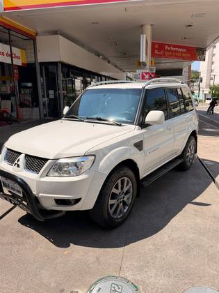 MITSUBISHI PAJERO TR4 2.0 4X2 16V 140CV FLEX 4P AUTOMÁTICO