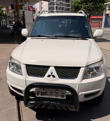 MITSUBISHI-PAJERO TR4-2013