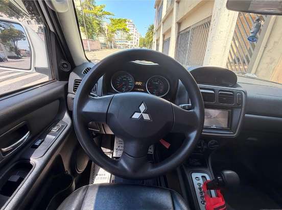 MITSUBISHI-PAJERO TR4-2013