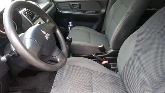 MITSUBISHI-PAJERO TR4-2012