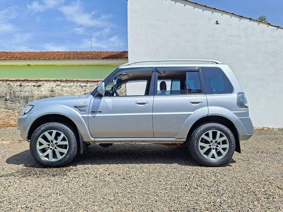 MITSUBISHI-PAJERO TR4-2014