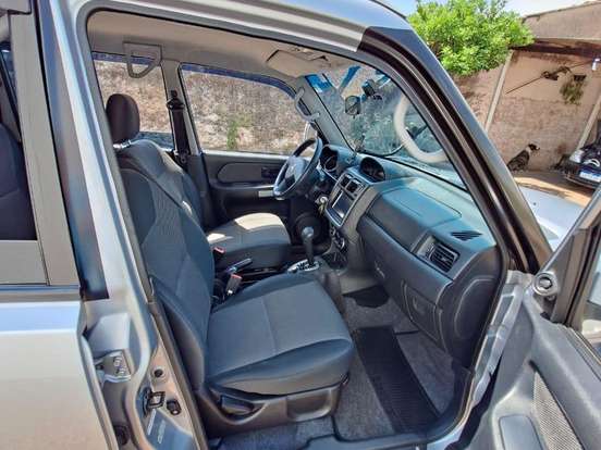 MITSUBISHI-PAJERO TR4-2.0 4X4 16V 140CV FLEX 4P AUTOMÁTICO MITSUBISHI-PAJERO TR4-2014
