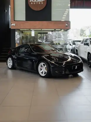 NISSAN-370Z-2010