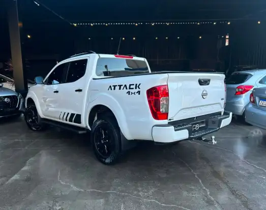 NISSAN-FRONTIER-2023