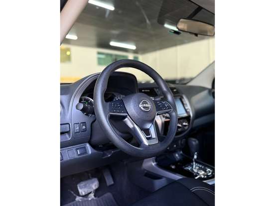 NISSAN-FRONTIER-2024