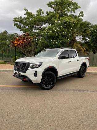 NISSAN FRONTIER 2.3 16V TURBO DIESEL PRO4X CD 4X4 AUTOMÁTICO