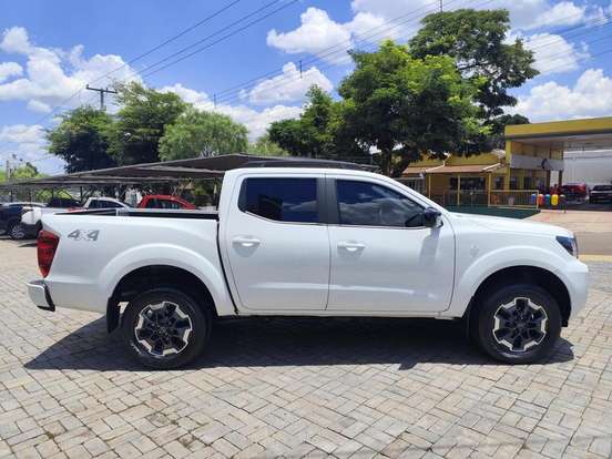 NISSAN-FRONTIER-2023