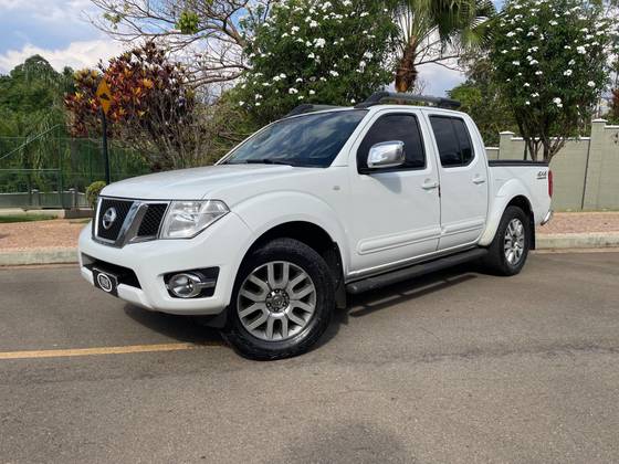 NISSAN FRONTIER 2.5 SL 4X4 CD TURBO ELETRONIC DIESEL 4P AUTOMÁTICO