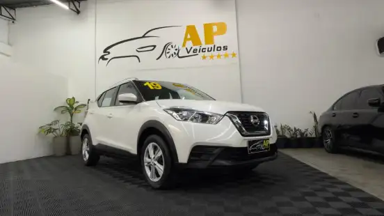 NISSAN-KICKS-2018