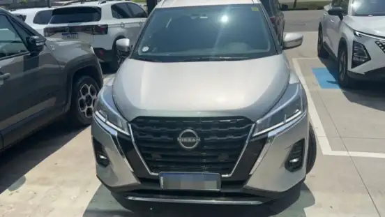 NISSAN-KICKS-2023
