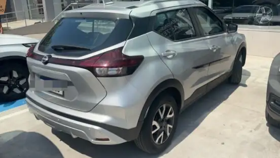 NISSAN-KICKS-2023