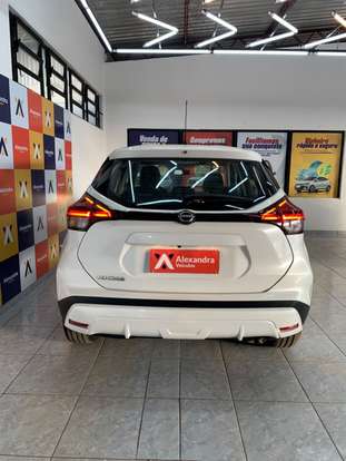 NISSAN-KICKS-2024