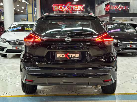 NISSAN-KICKS-2023
