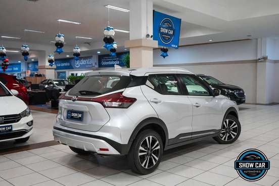 NISSAN-KICKS-2023