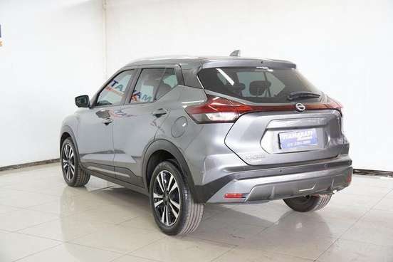 NISSAN-KICKS-2023