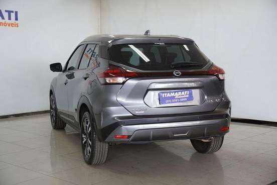 NISSAN-KICKS-2023