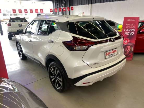 NISSAN-KICKS-2022