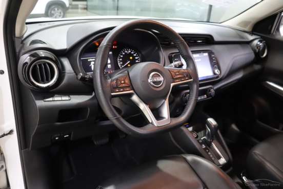 NISSAN-KICKS-2023