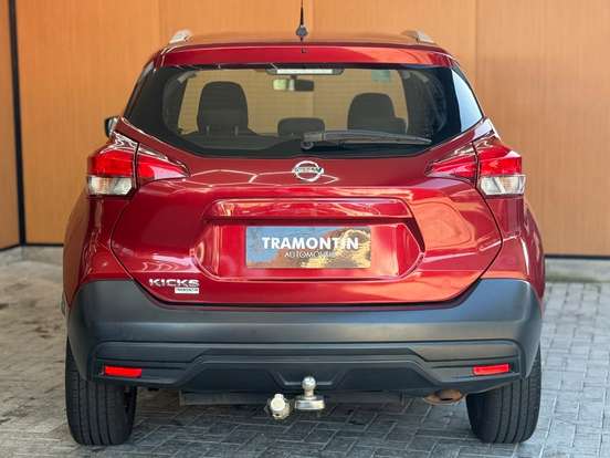 NISSAN-KICKS-2020