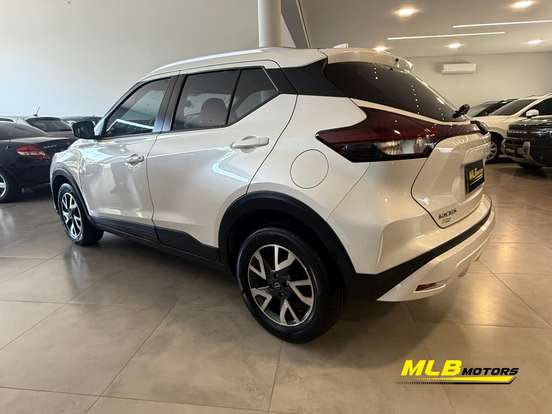 NISSAN-KICKS-2024