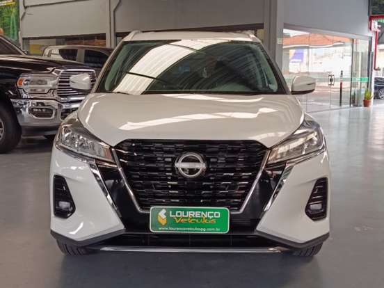 NISSAN-KICKS-2023