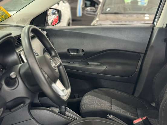 NISSAN-KICKS-2024