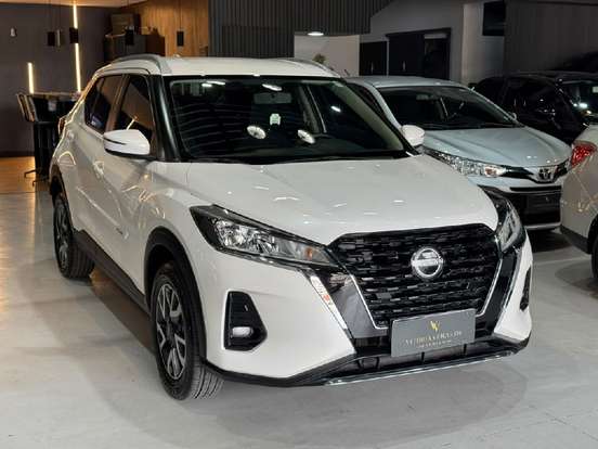 NISSAN-KICKS-2023