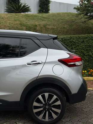 NISSAN-KICKS-2017