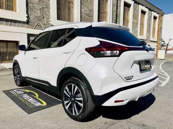 NISSAN-KICKS PLAY-2025