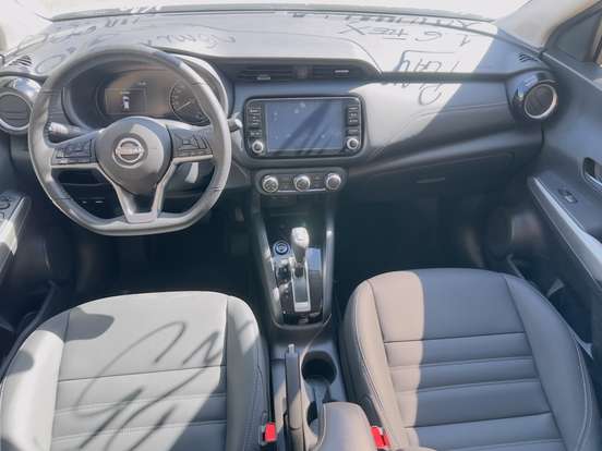 NISSAN-KICKS PLAY-2025