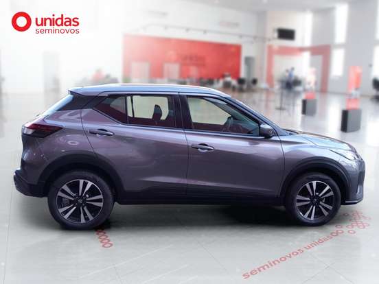 NISSAN-KICKS PLAY-2025
