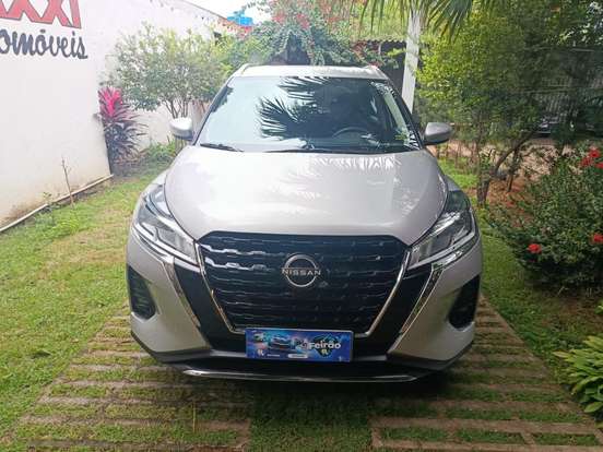 NISSAN-KICKS PLAY-2025